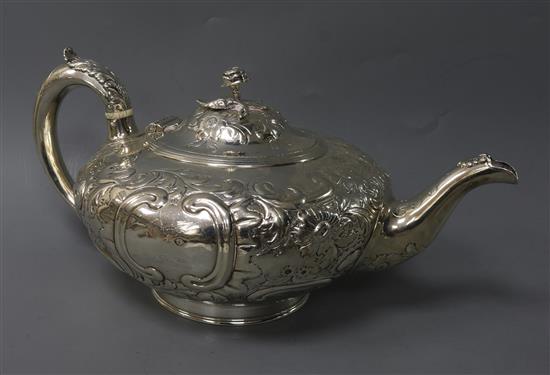 A Victorian silver teapot, by Walter Morrisse, London, 1849, gross 22 oz.